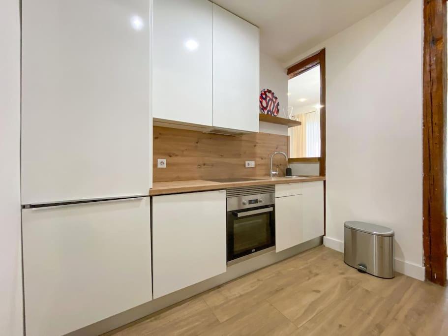 New Lavapies Spacious Flat, 2 Bedrooms And 2 Balconies Мадрид Экстерьер фото